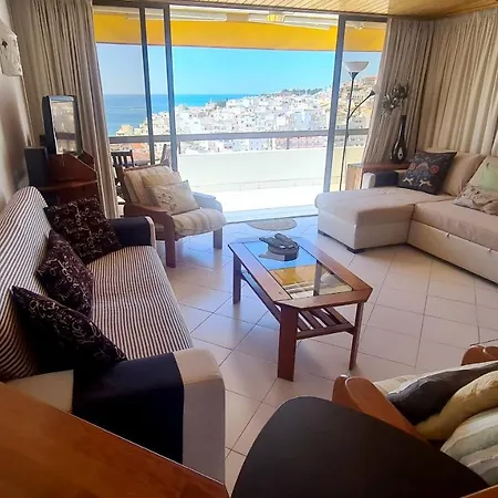 Ocean Balcony Apartment